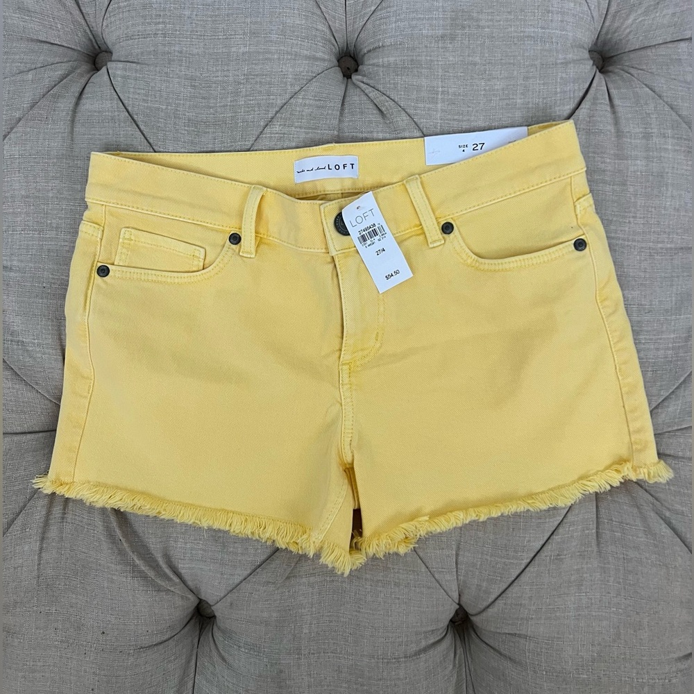 New with tags LOFT 3” Denim yellow Shorts size 4
